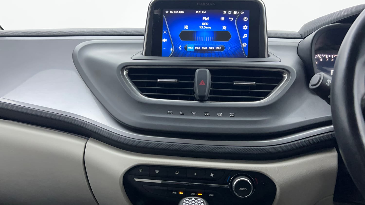 Used 2023 Tata Altroz XZA Petrol Petrol Automatic interior MUSIC SYSTEM & AC CONTROL VIEW