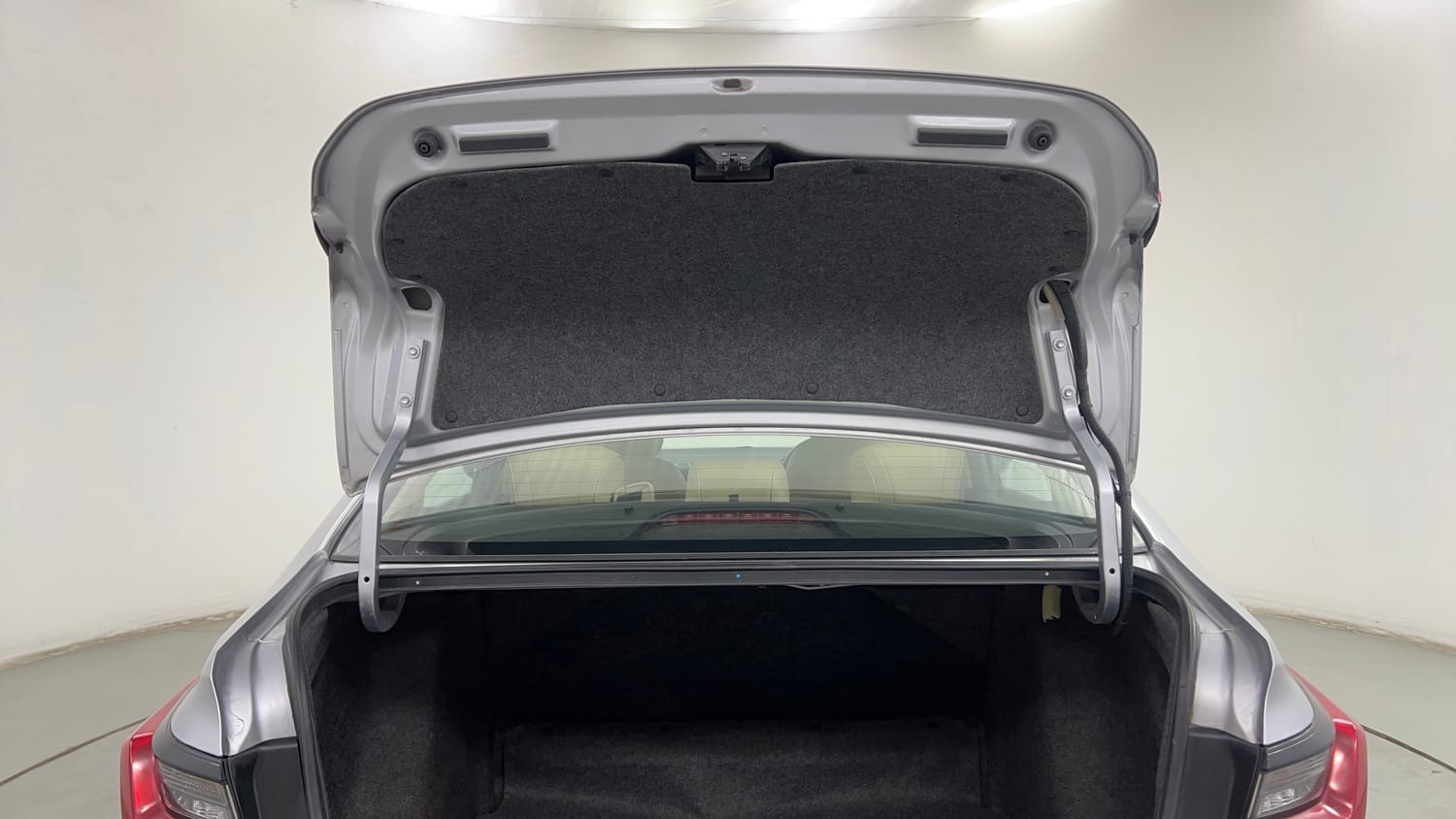 Used 2022 Honda City ZX CVT Petrol Petrol Automatic interior DICKY DOOR OPEN VIEW