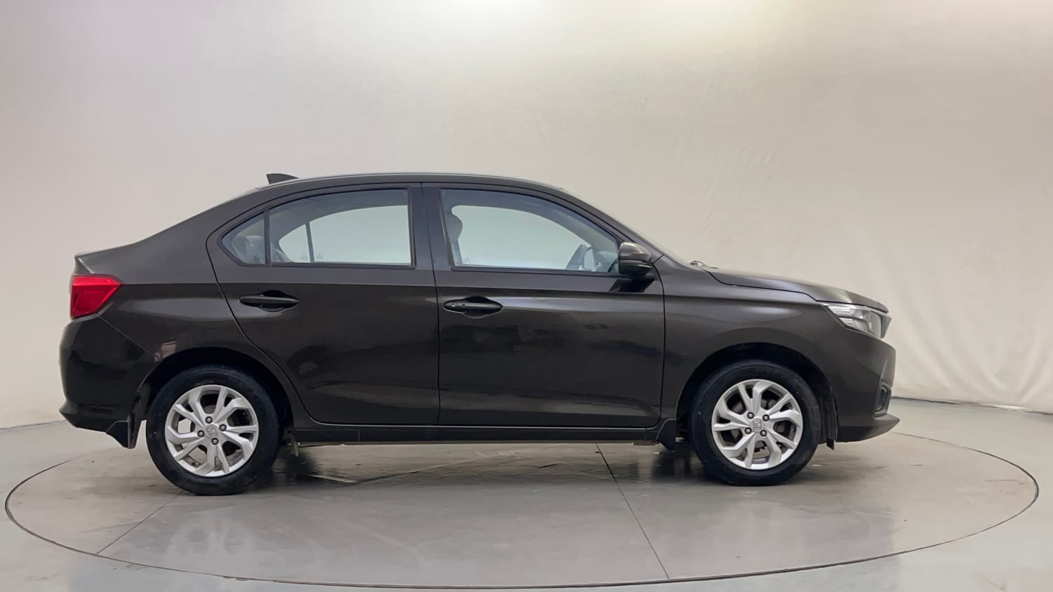 Used 2019 Honda Amaze 1.2 VX CVT Petrol Petrol Automatic exterior RIGHT SIDE VIEW