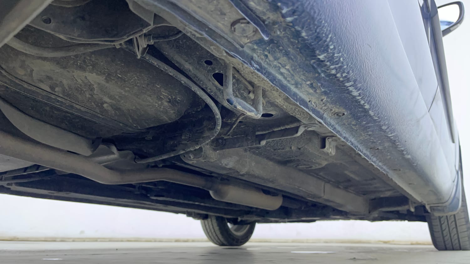 Used 2021 Maruti Suzuki Ciaz Alpha Hybrid 1.5 Petrol Manual extra REAR RIGHT UNDERBODY VIEW
