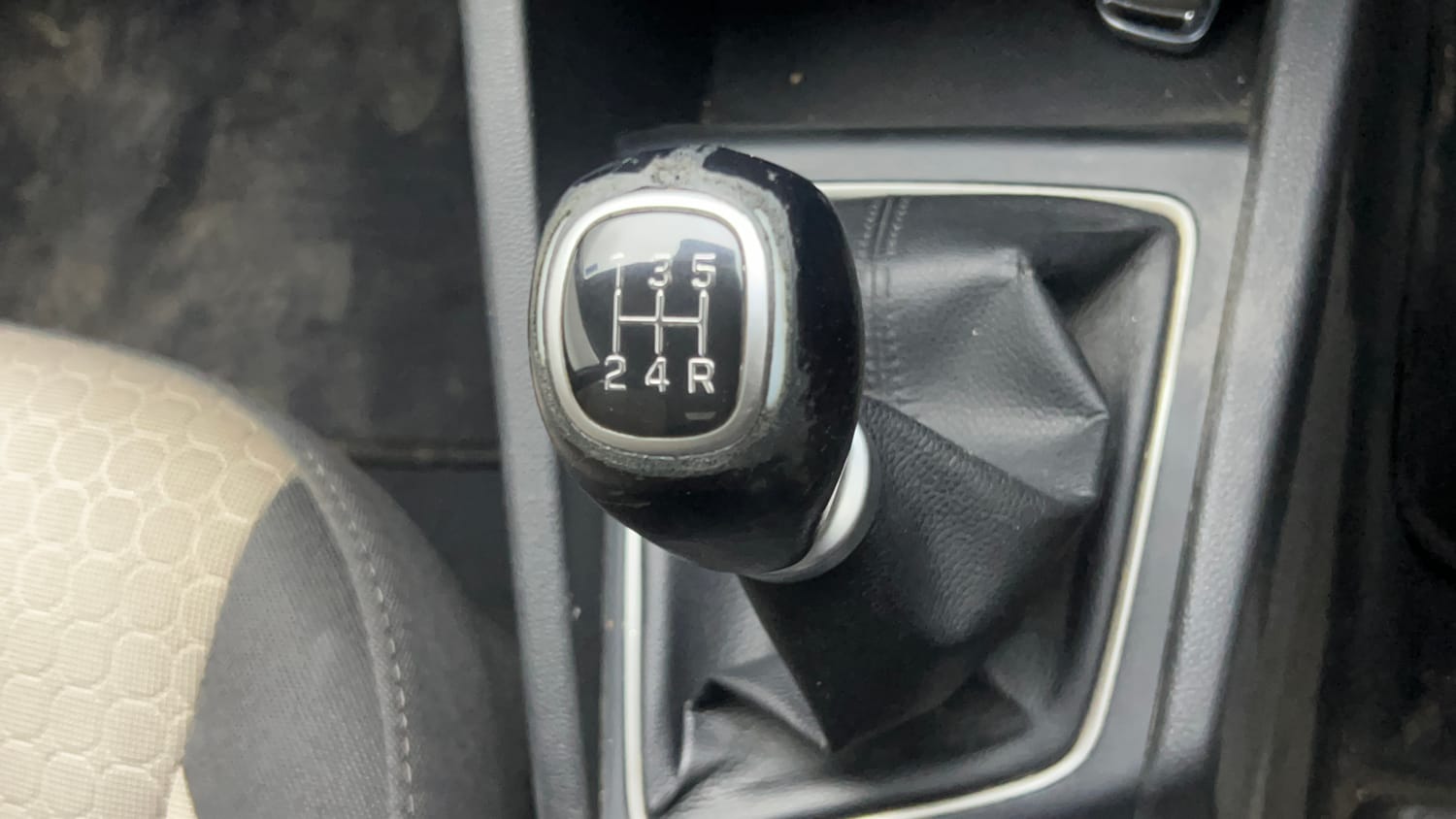 Used 2016 Hyundai Elite i20 Asta 1.2 Petrol Manual interior GEAR  KNOB VIEW