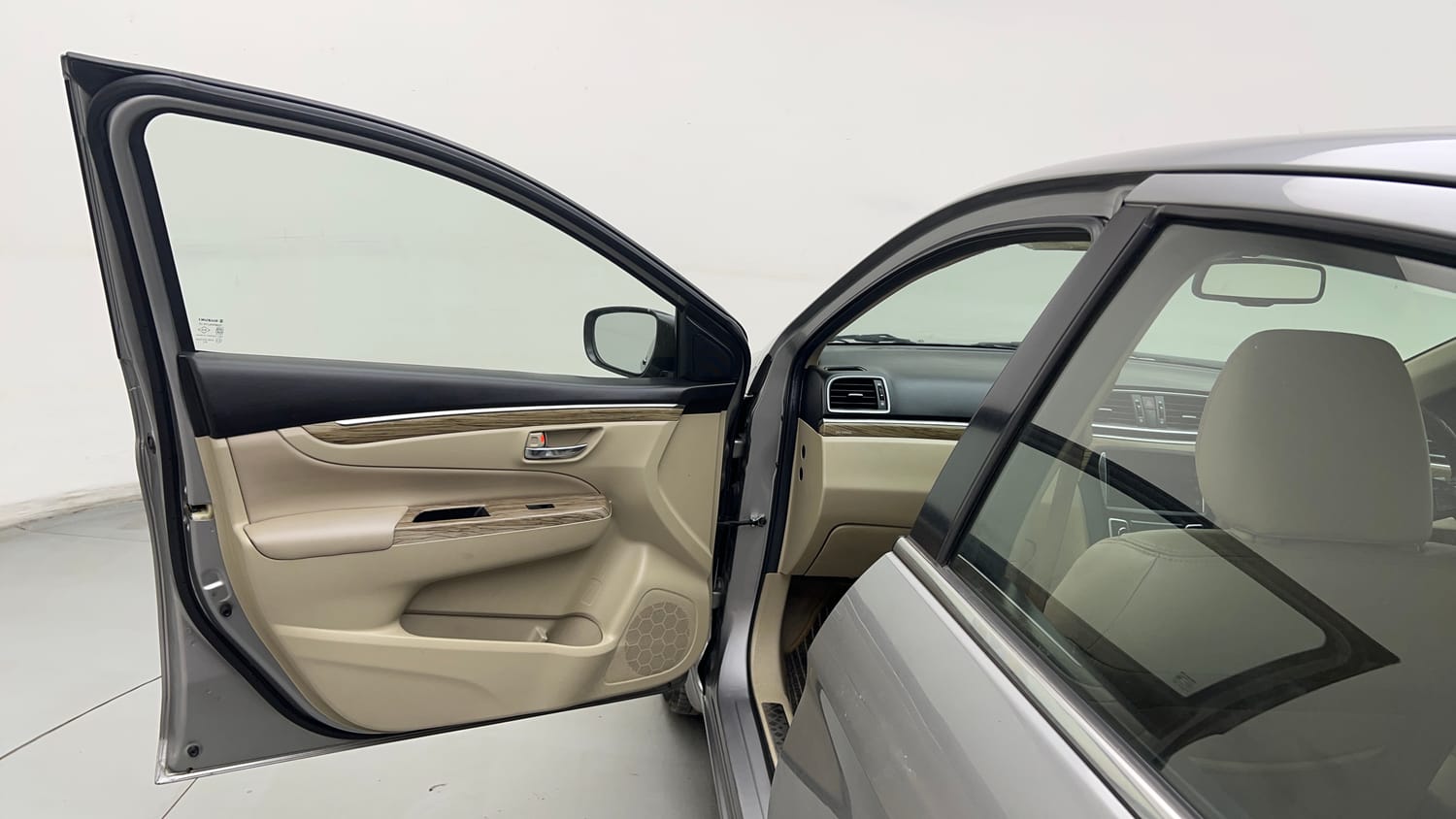 Used 2019 Maruti Suzuki Ciaz Alpha Hybrid 1.5 Petrol Manual interior LEFT FRONT DOOR OPEN VIEW