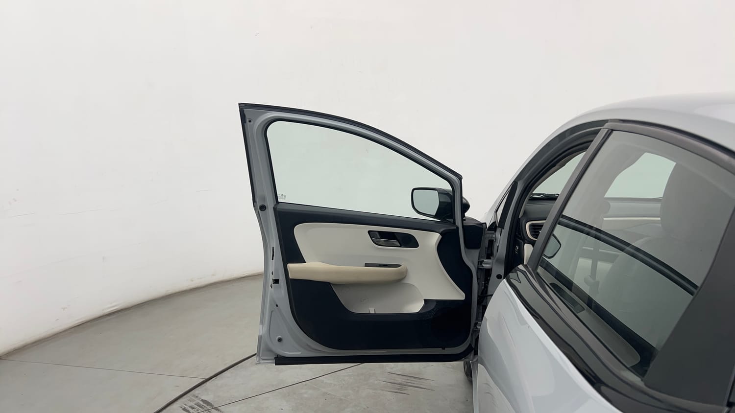 Used 2025 Tata Altroz Creative Petrol 5AMT Petrol Automatic interior LEFT FRONT DOOR OPEN VIEW