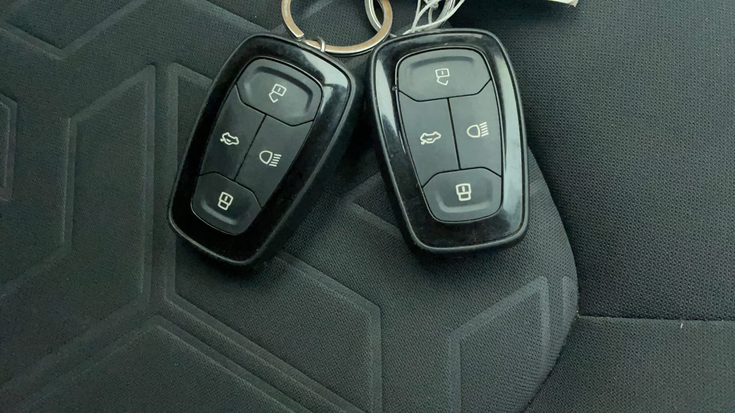 Used 2020 Tata Nexon XZ Plus Petrol Manual extra CAR KEY VIEW