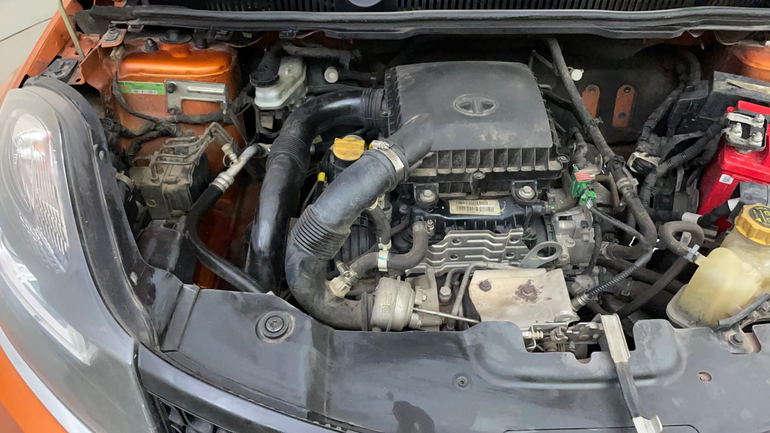 Used 2018 Tata Nexon XZ Plus Petrol Manual engine ENGINE RIGHT SIDE VIEW
