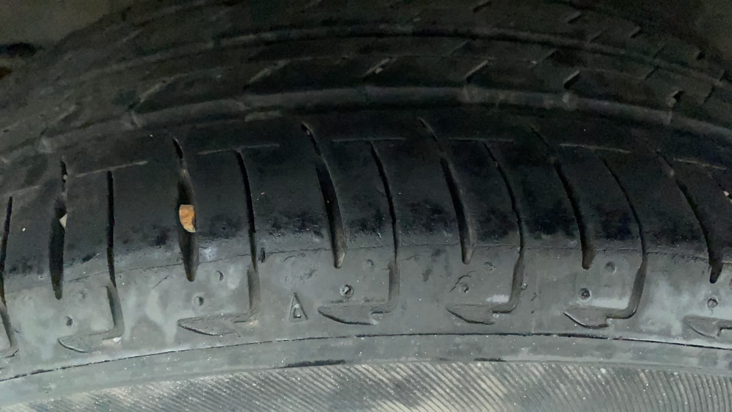 Used 2021 Honda City ZX Diesel Diesel Manual tyres RIGHT REAR TYRE TREAD VIEW