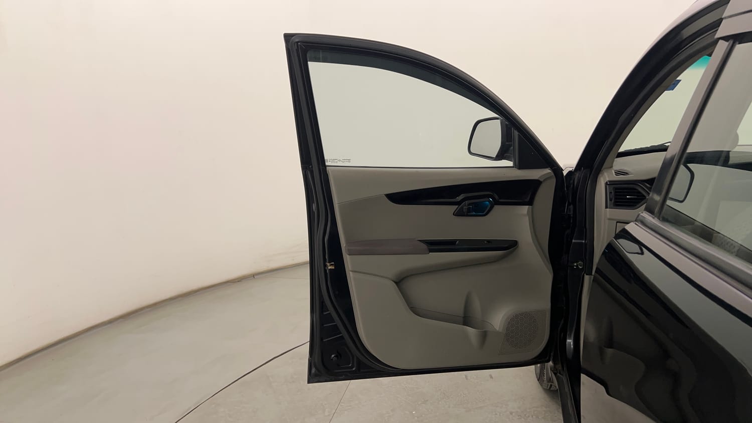 Used 2016 Mahindra KUV100 K6 6 STR Petrol Manual interior LEFT FRONT DOOR OPEN VIEW