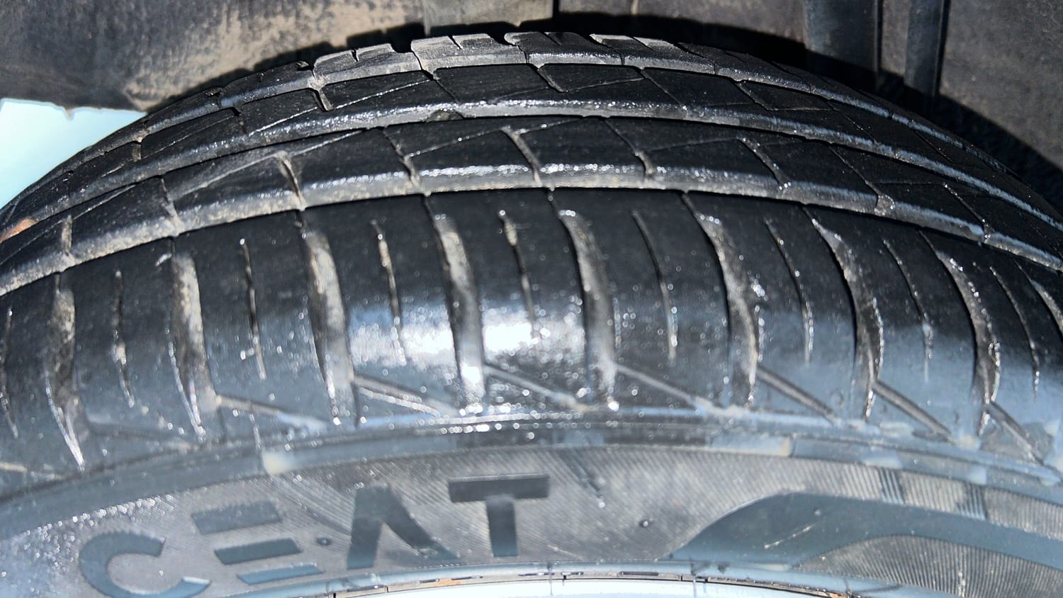 Used 2021 Renault Kwid RXT 1.0 Opt Petrol Manual tyres RIGHT REAR TYRE TREAD VIEW