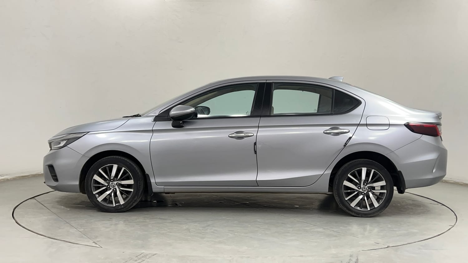 Used 2022 Honda City ZX CVT Petrol Petrol Automatic exterior LEFT SIDE VIEW