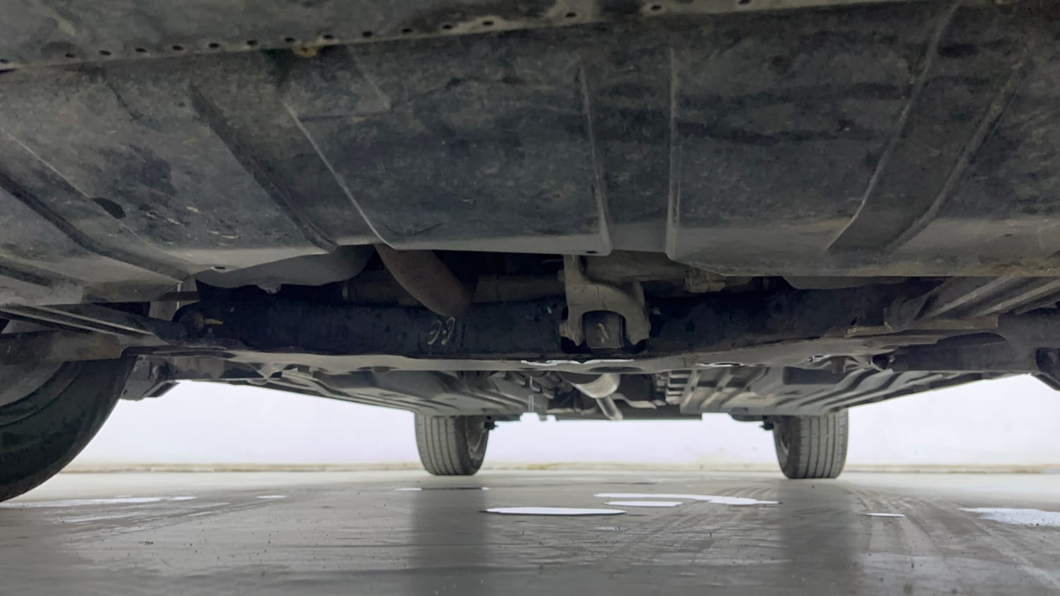 Used 2021 Maruti Suzuki S-Cross Zeta AT Petrol Automatic extra FRONT LEFT UNDERBODY VIEW