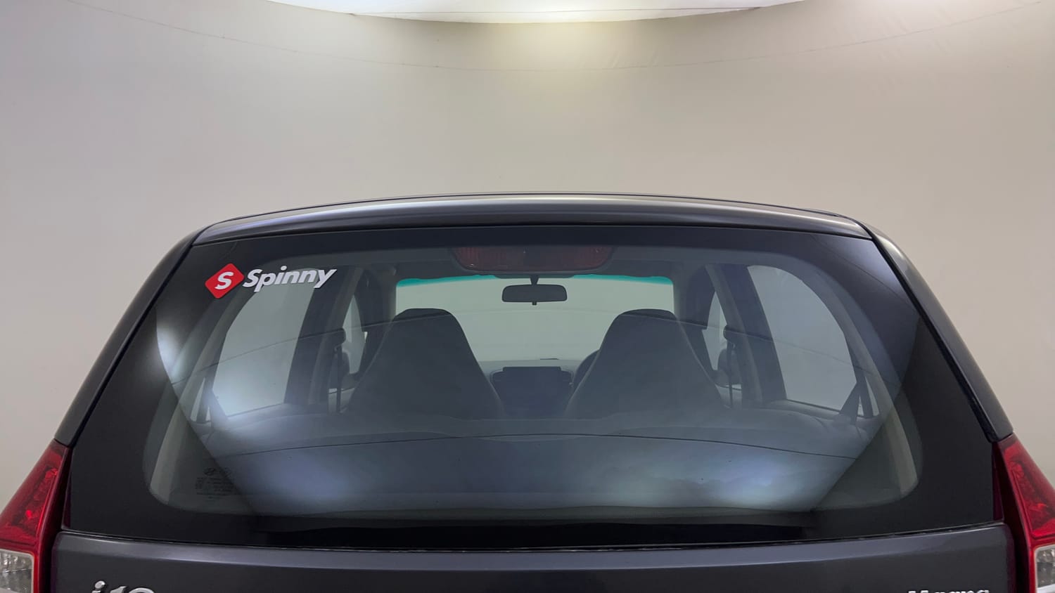 Used 2013 Hyundai i10 Magna 1.2 Kappa2 Petrol Manual exterior BACK WINDSHIELD VIEW