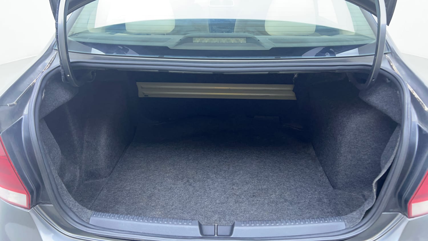 Used 2013 Volkswagen Vento Highline Petrol Petrol Manual interior DICKY INSIDE VIEW