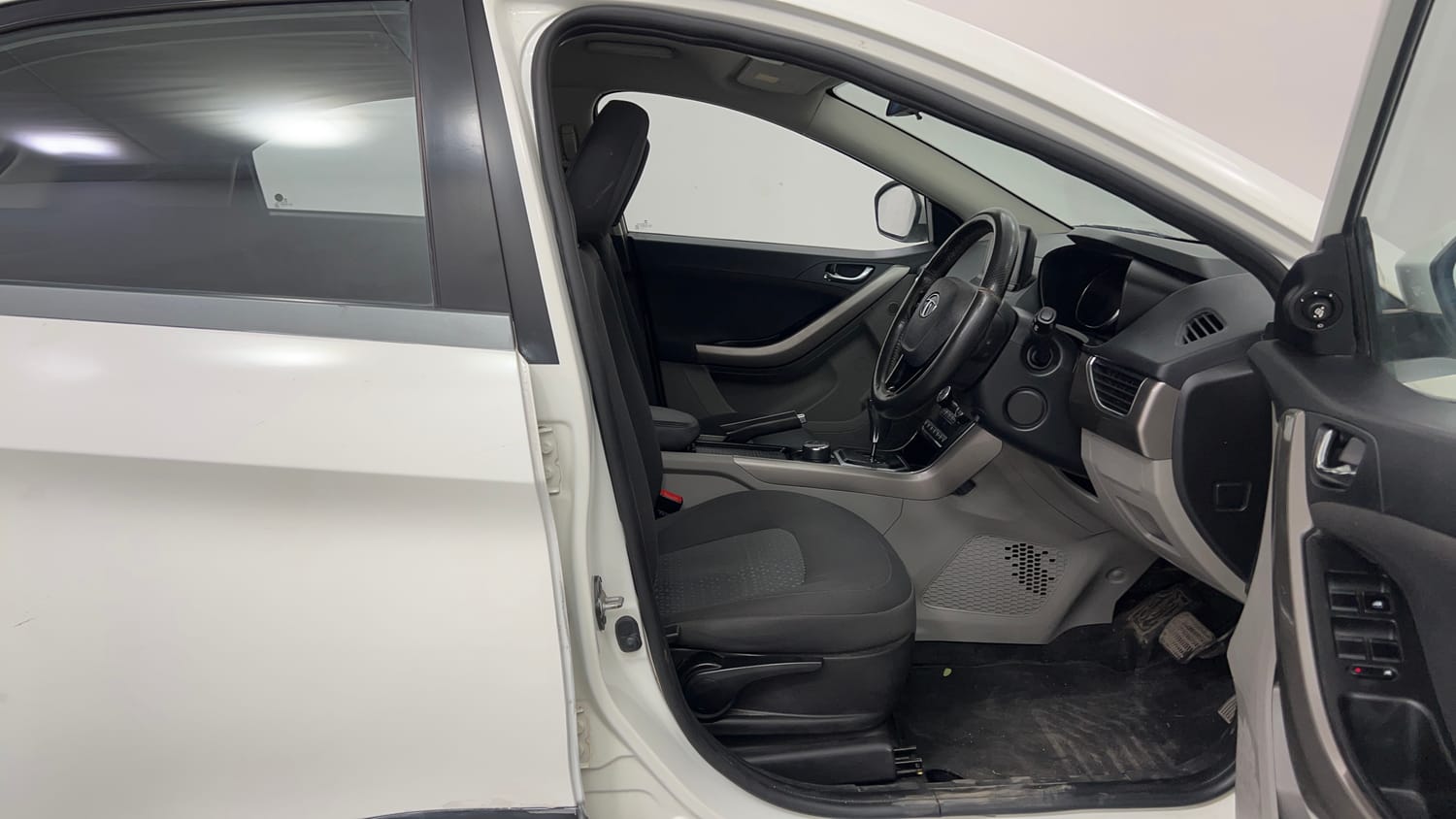 Used 2019 Tata Nexon XZA Plus Diesel Diesel Automatic interior RIGHT SIDE FRONT DOOR CABIN VIEW