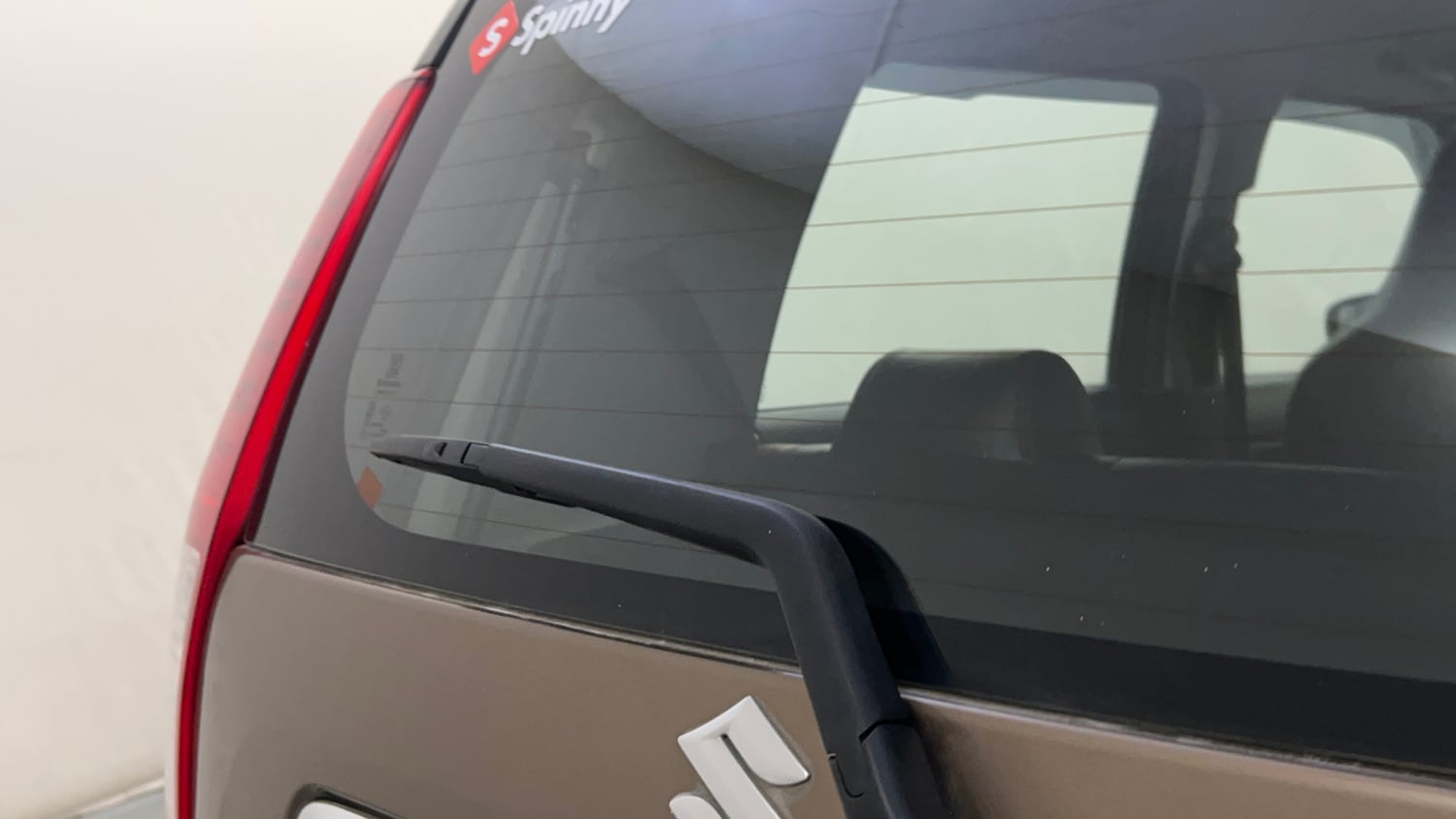 Used 2021 null Petrol Automatic top_features Rear wiper