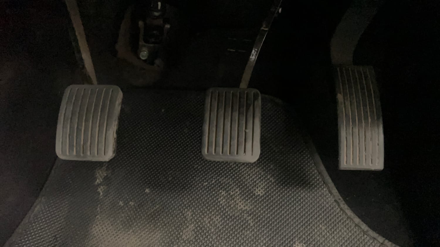 Used 2017 Hyundai Grand i10 Sportz (O) 1.2 Kappa VTVT Petrol Manual interior PEDALS VIEW