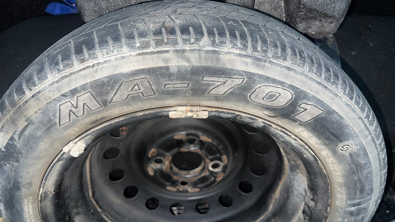Used 2016 Maruti Suzuki Wagon R 1.0 VXI Petrol + CNG (Outside Fitted) Cng Manual tyres SPARE TYRE VIEW