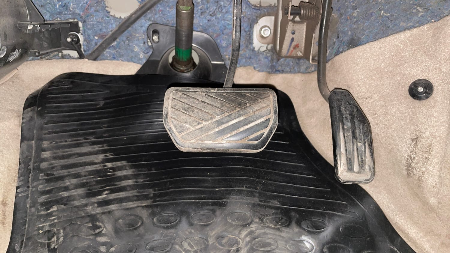 Used 2012 Maruti Suzuki A-Star Vxi (ABS) AT Petrol Automatic interior PEDALS VIEW