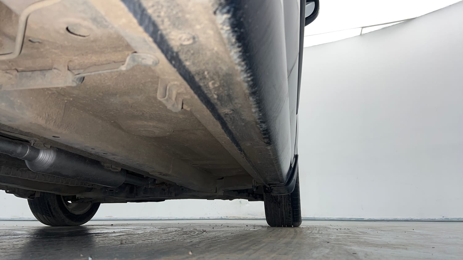 Used 2023 Maruti Suzuki Ciaz Alpha 1.5 Petrol Manual extra REAR RIGHT UNDERBODY VIEW