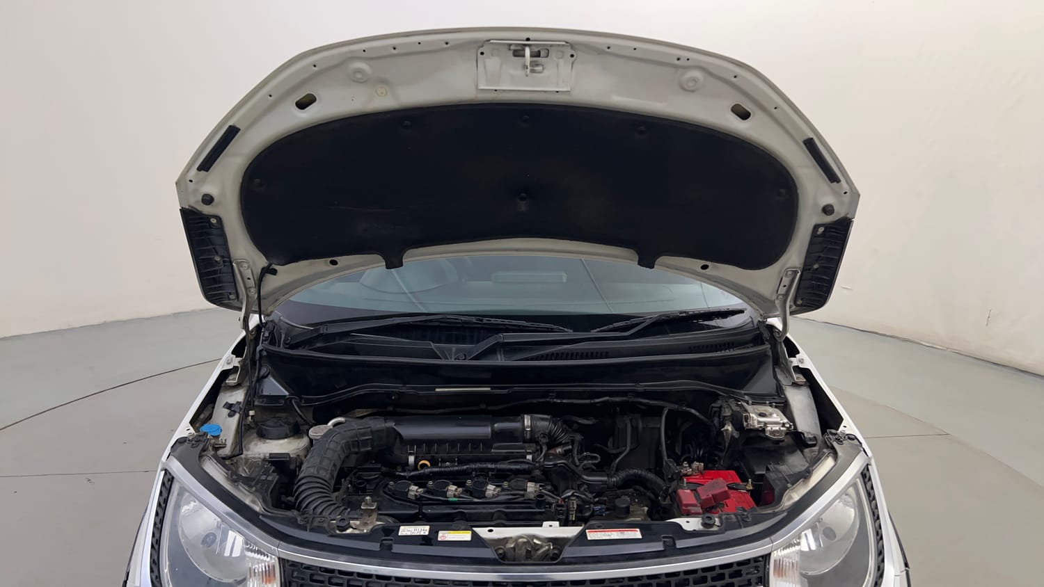 Used 2018 Maruti Suzuki Ignis [2017-2020] Zeta AMT Petrol Dual Tone Petrol Automatic engine ENGINE & BONNET OPEN FRONT VIEW