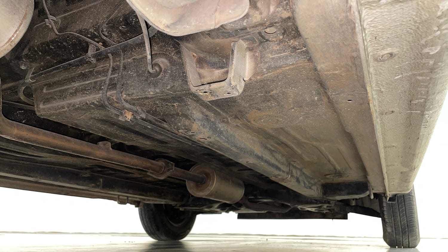 Used 2012 Maruti Suzuki A-Star Vxi (ABS) AT Petrol Automatic extra REAR RIGHT UNDERBODY VIEW