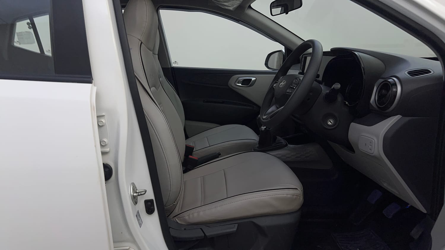 Used 2023 Hyundai Grand i10 Nios Sportz 1.2 Kappa VTVT Petrol Manual interior RIGHT SIDE FRONT DOOR CABIN VIEW