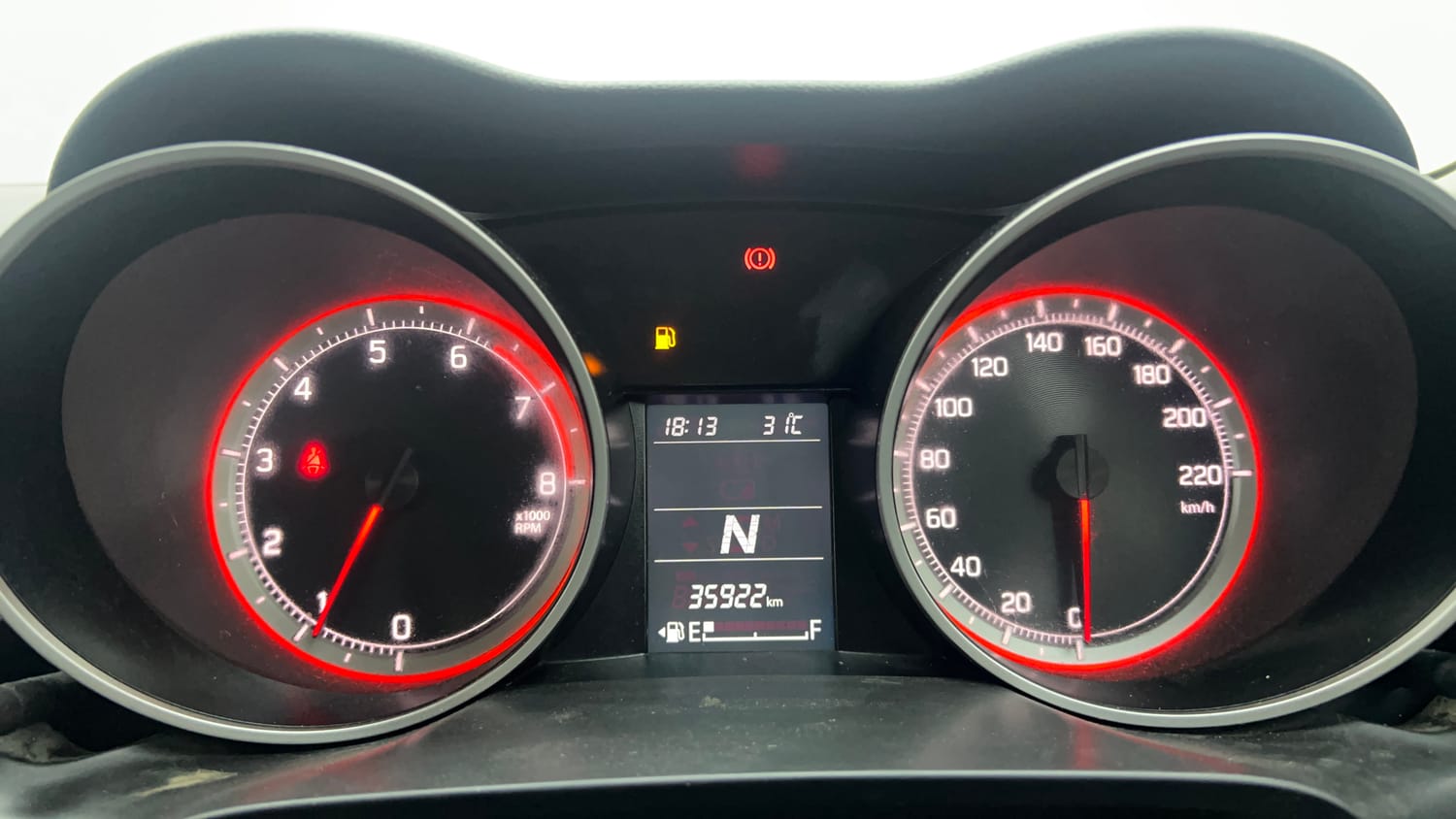 Used 2020 Maruti Suzuki Swift VXi AMT Petrol Automatic interior CLUSTERMETER VIEW