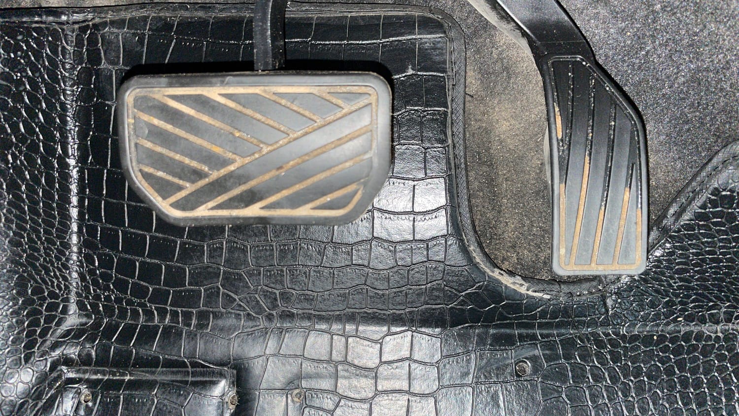 Used 2022 Maruti Suzuki Brezza ZXi Plus AT Petrol Automatic interior PEDALS VIEW