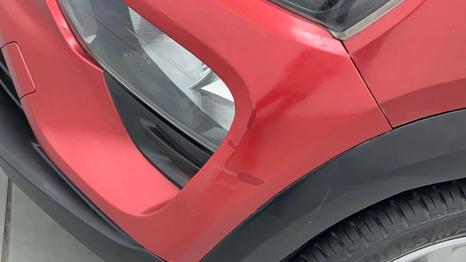 Used 2021 Renault Kwid RXT 1.0 Opt Petrol Manual dents MINOR SCRATCH