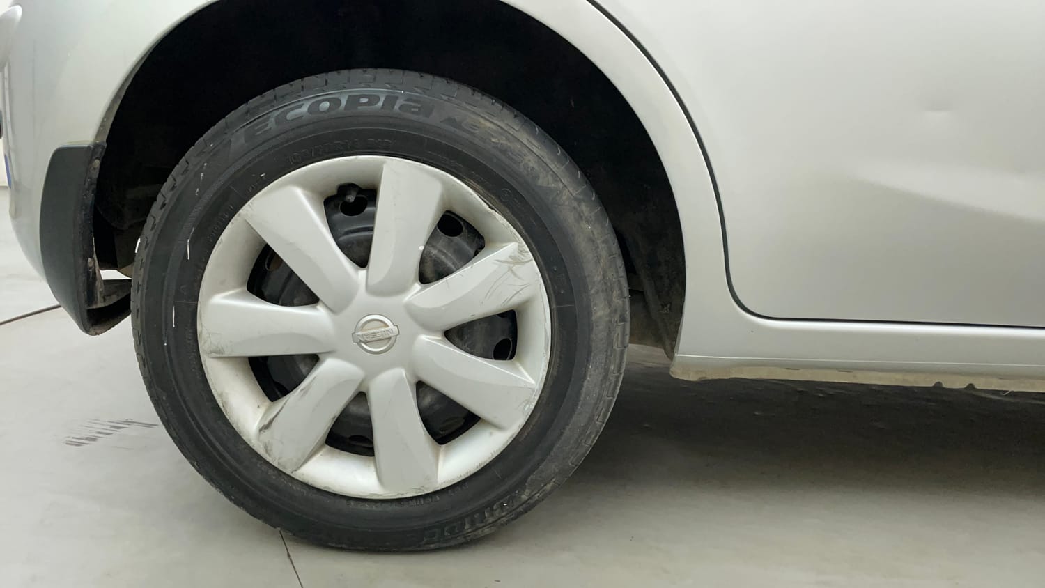 Used 2016 Nissan Micra Active XV Safety Pack Petrol Manual tyres RIGHT REAR TYRE RIM VIEW