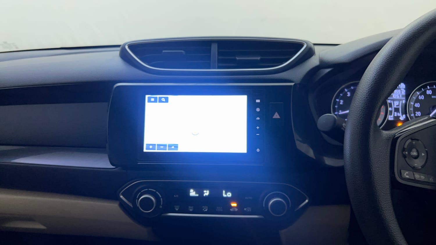 Used 2019 Honda Amaze 1.2 VX CVT Petrol Petrol Automatic top_features Integrated (in-dash) music system