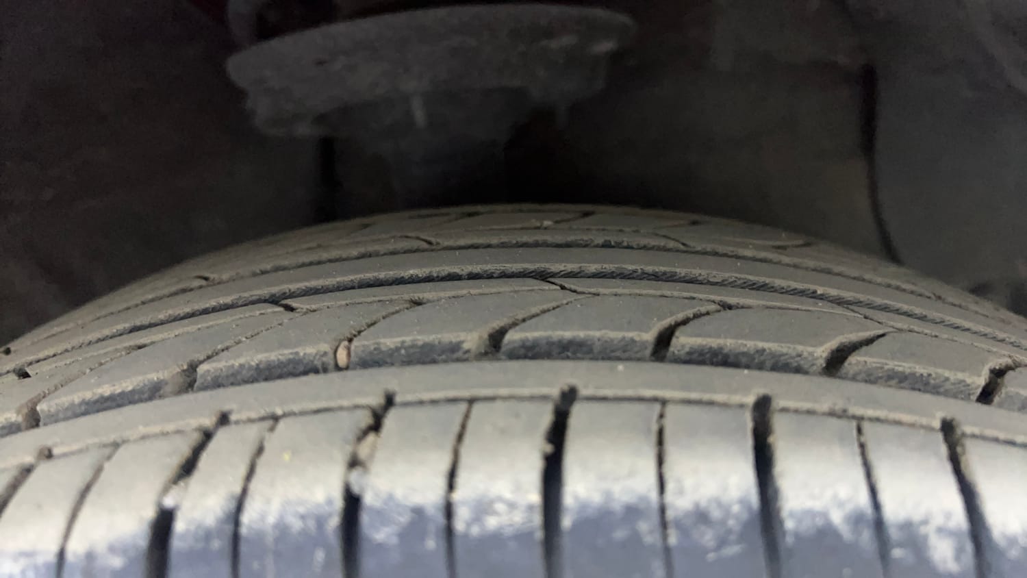 Used 2019 Hyundai Grand i10 Sportz 1.2 Kappa VTVT Petrol Manual tyres RIGHT FRONT TYRE TREAD VIEW