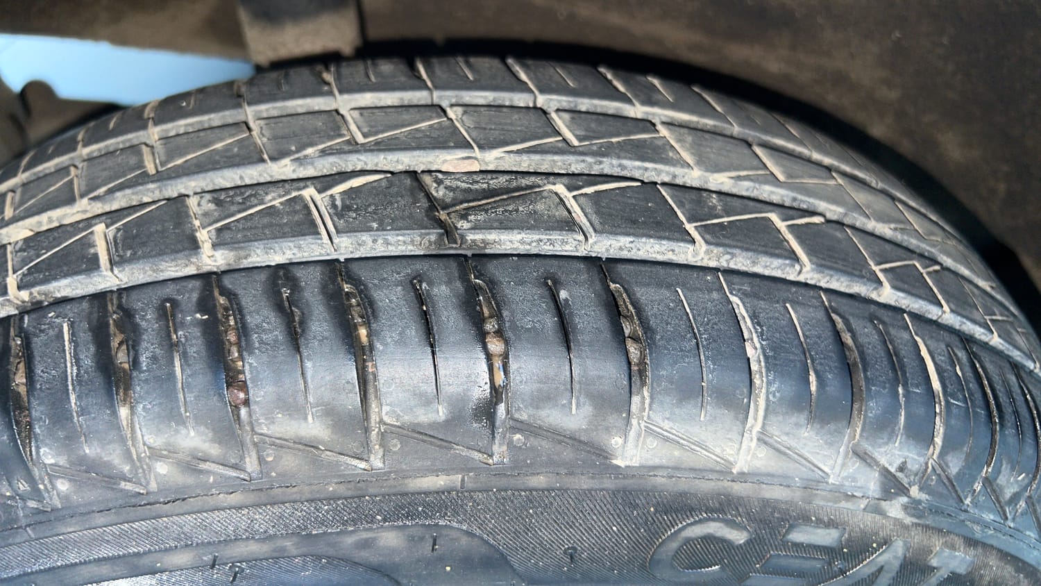 Used 2026 Maruti Suzuki S-Presso VXi Plus (O) AMT Petrol Automatic tyres RIGHT REAR TYRE TREAD VIEW