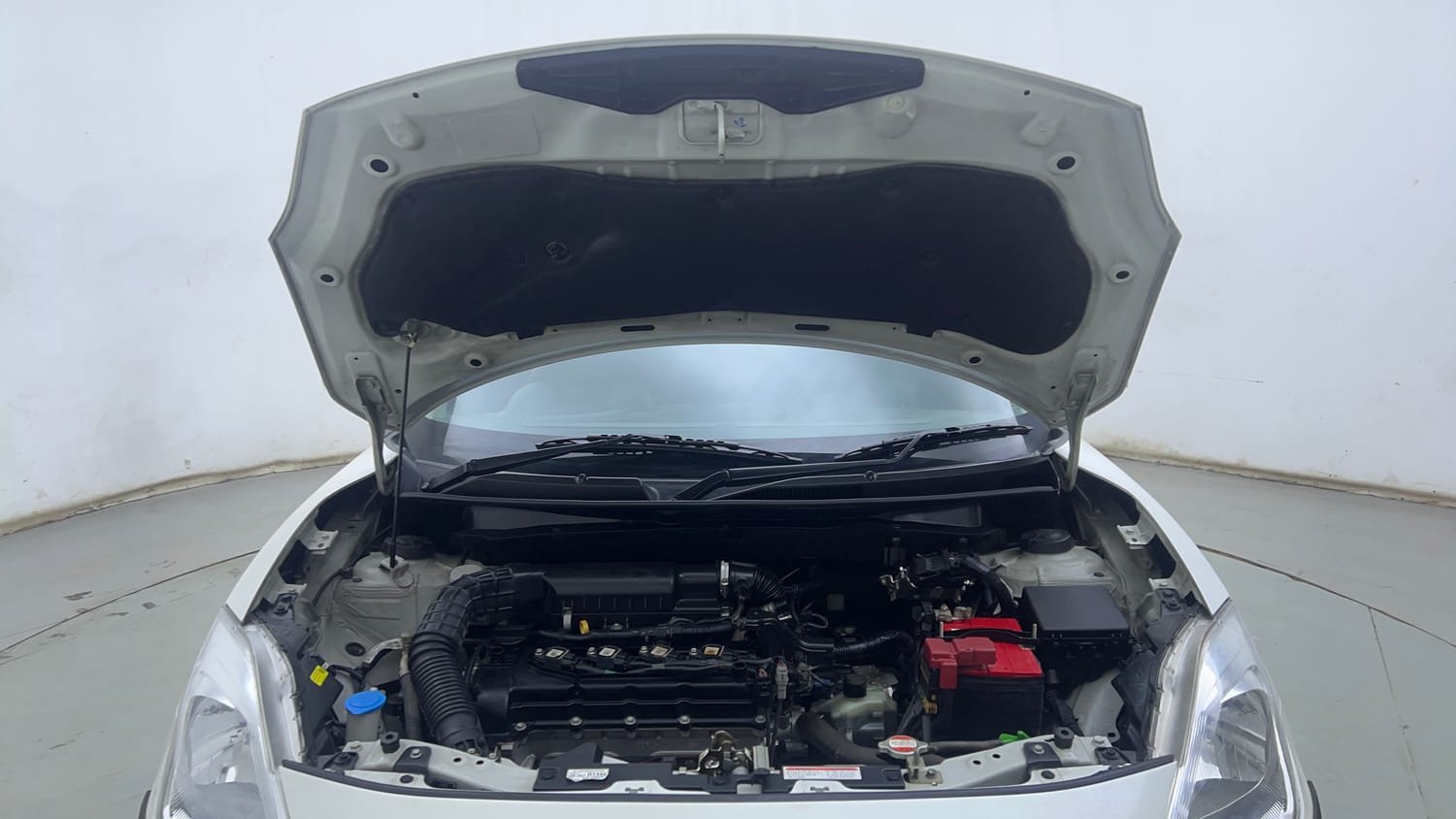 Used 2020 Maruti Suzuki Swift ZXi AMT Petrol Automatic engine ENGINE & BONNET OPEN FRONT VIEW