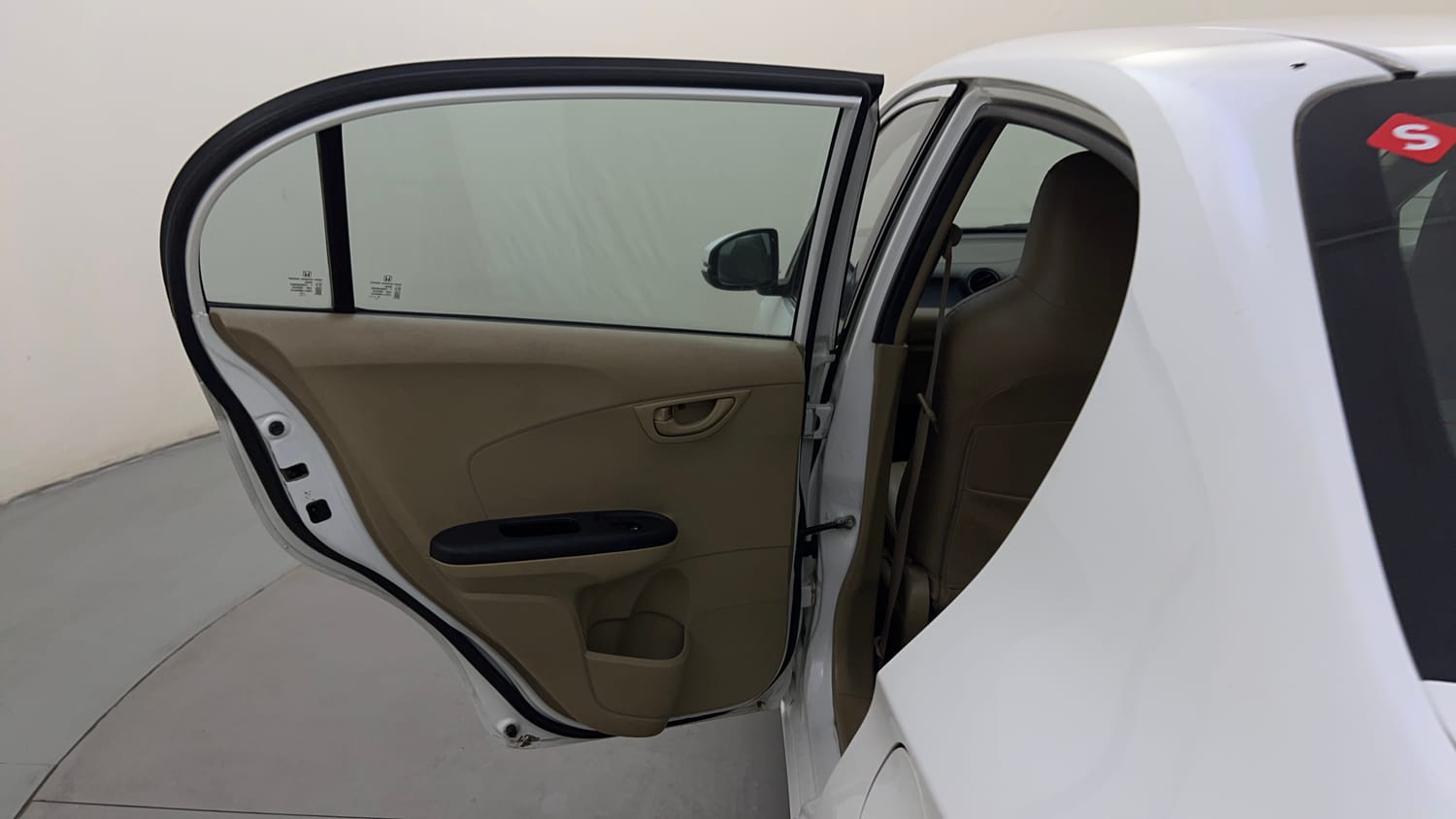 Used 2015 Honda Amaze 1.2 SX i-VTEC Petrol Manual interior LEFT REAR DOOR OPEN VIEW