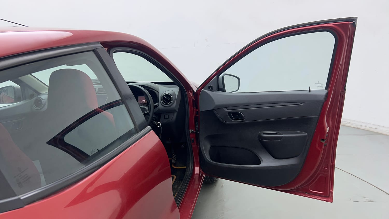 Used 2021 Renault Kwid RXT 1.0 Opt Petrol Manual interior RIGHT FRONT DOOR OPEN VIEW