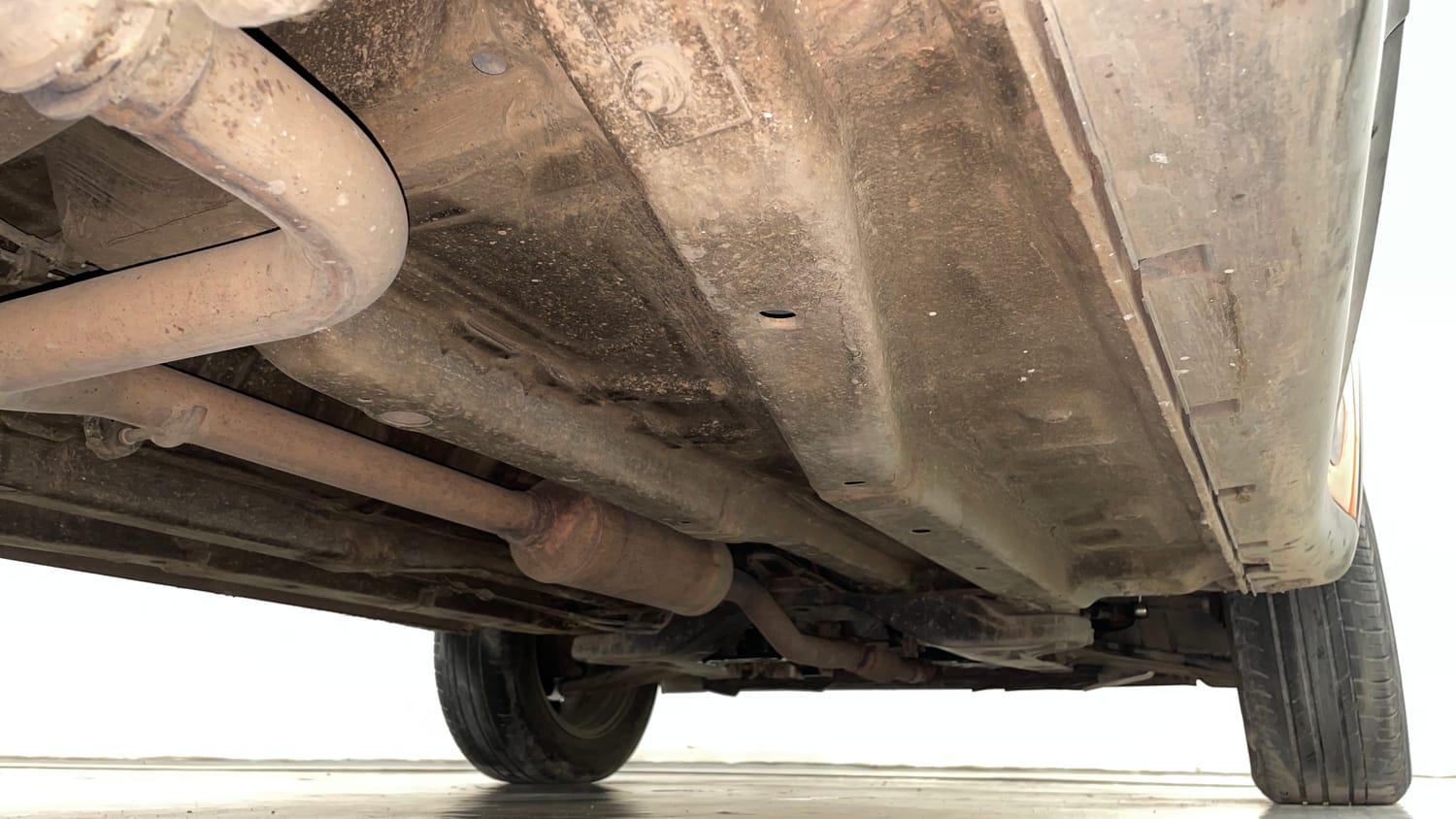 Used 2018 Tata Nexon XZ Plus Petrol Manual extra REAR RIGHT UNDERBODY VIEW