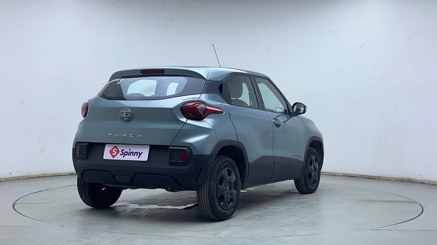 Used 2022 Tata Punch Accomplished MT Petrol Manual exterior RIGHT REAR CORNER VIEW