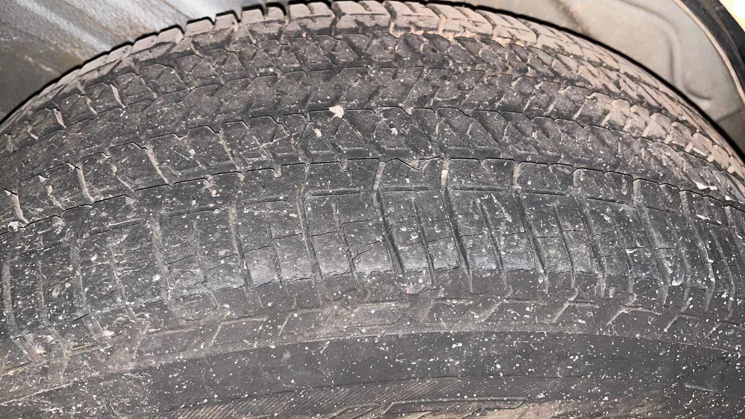 Used 2015 Mahindra XUV500 W6 Diesel Manual tyres SPARE TYRE VIEW
