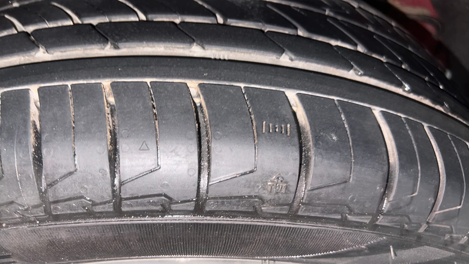 Used 2017 Hyundai Elite i20 Asta 1.2 Dual Tone Petrol Manual tyres LEFT REAR TYRE TREAD VIEW