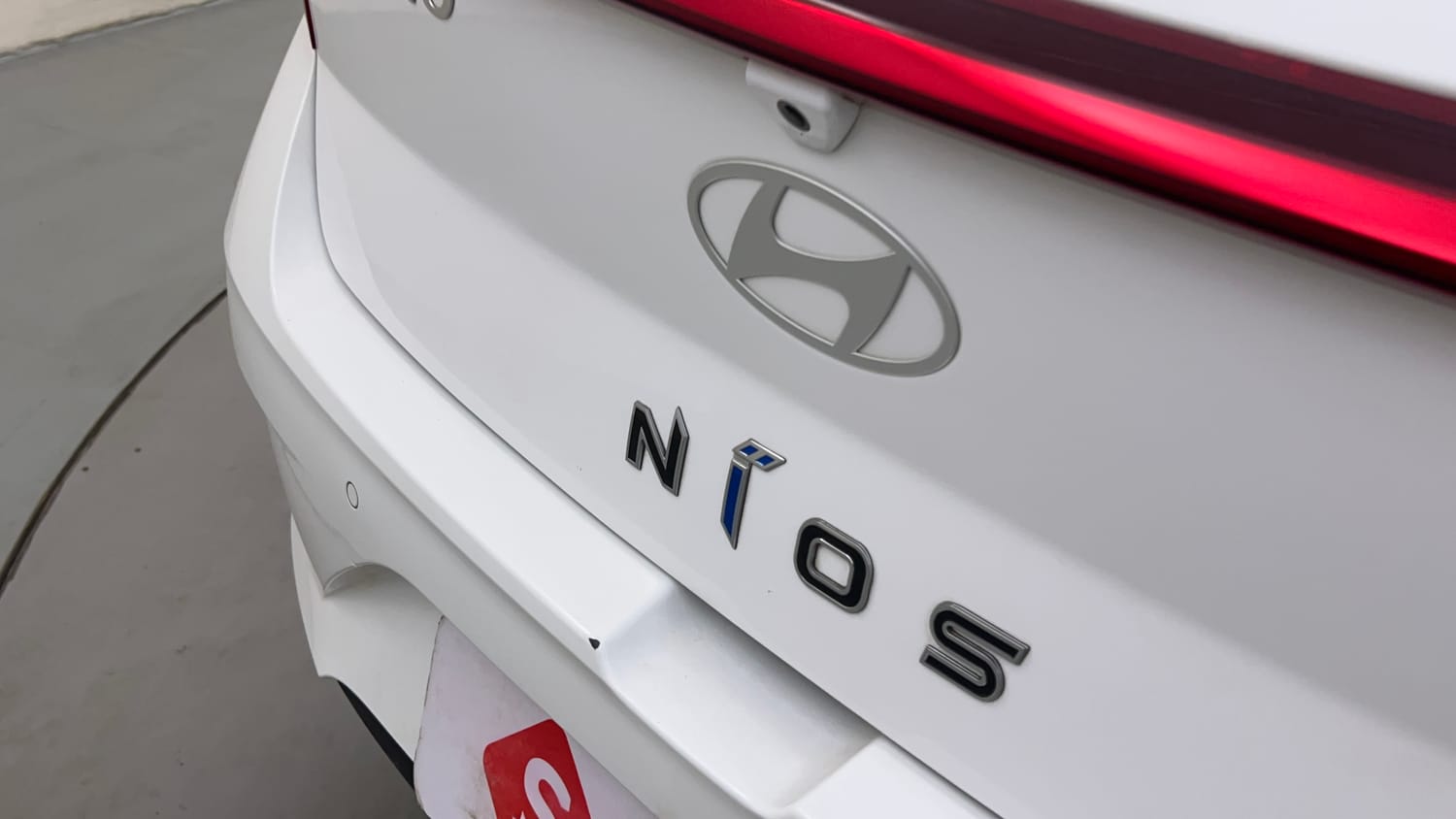 Used 2023 Hyundai Grand i10 Nios Sportz 1.2 Kappa VTVT Petrol Manual dents MINOR SCRATCH