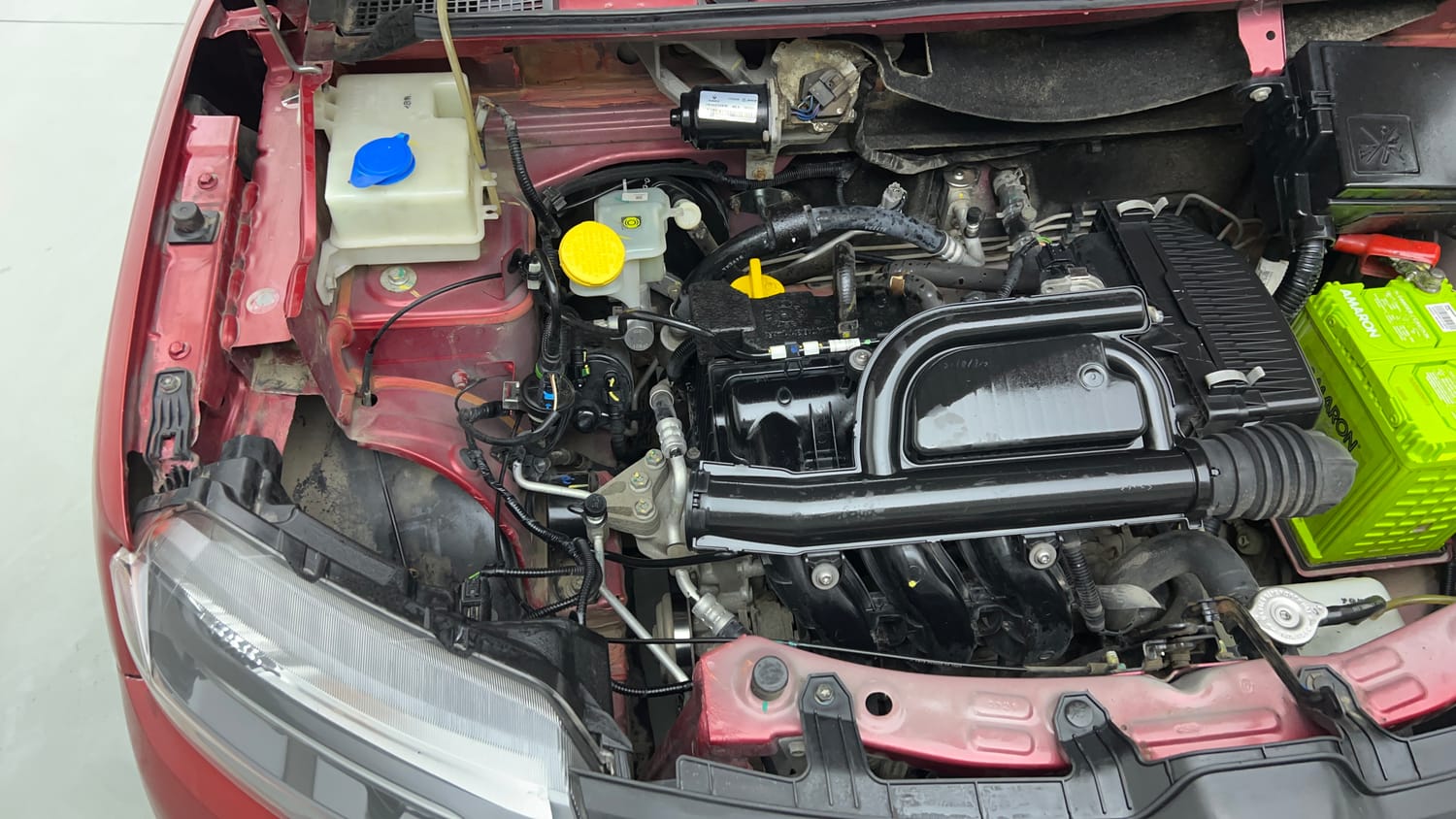 Used 2021 Renault Kwid RXT 1.0 Opt Petrol Manual engine ENGINE RIGHT SIDE VIEW