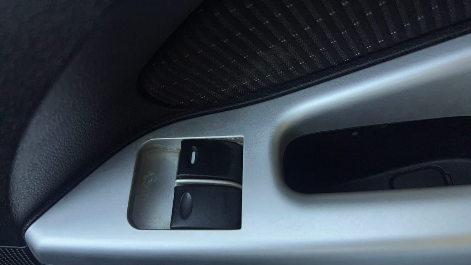 Used 2013 Ford Figo Duratec Petrol ZXI 1.2 Petrol Manual top_features Power windows