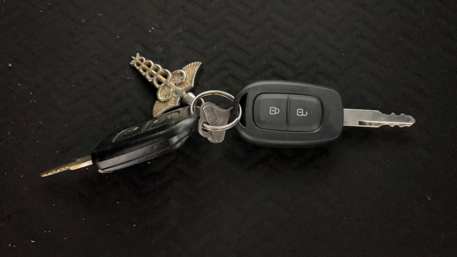 Used 2019 Datsun Redi-GO T (O) Petrol Manual extra CAR KEY VIEW
