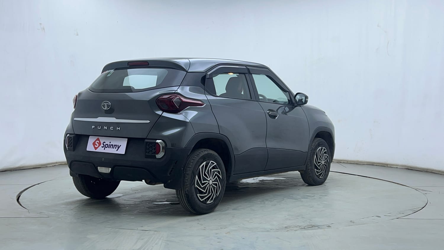 Used 2022 Tata Punch Pure MT Petrol Manual exterior RIGHT REAR CORNER VIEW
