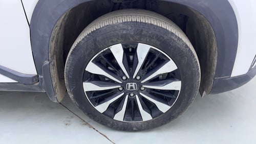 Used 2023 Honda Elevate ZX CVT Petrol Automatic tyres RIGHT FRONT TYRE RIM VIEW