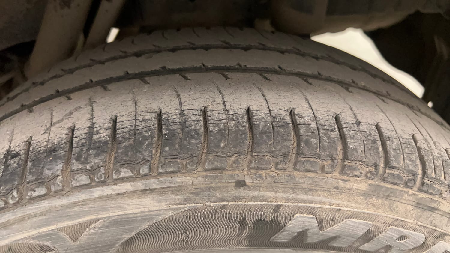 Used 2016 Mahindra KUV100 K6 6 STR Petrol Manual tyres LEFT REAR TYRE TREAD VIEW