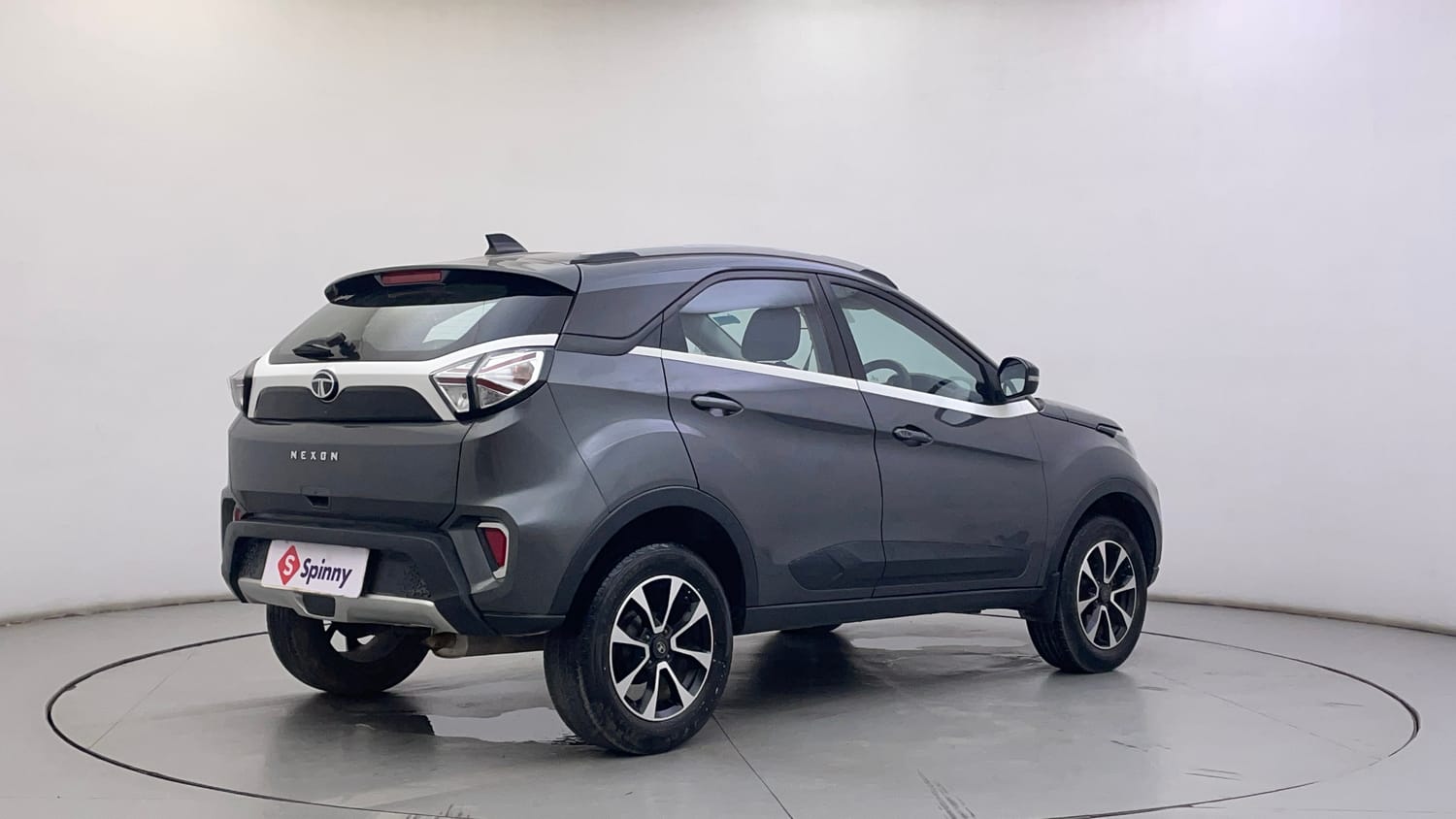 Used 2020 Tata Nexon XZ Plus Petrol Manual exterior RIGHT REAR CORNER VIEW