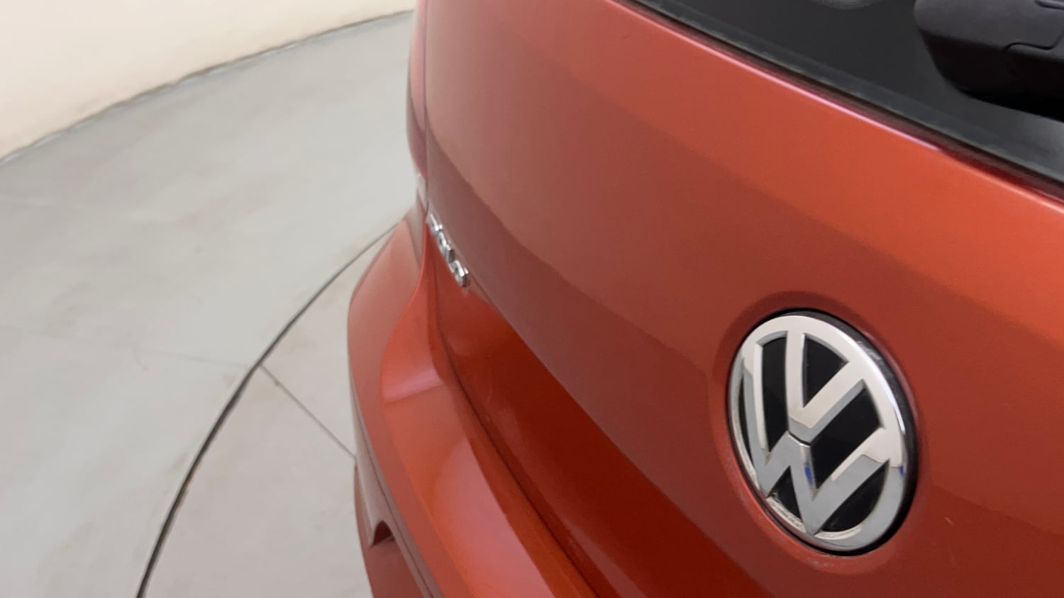 Used 2014 Volkswagen Polo Highline1.2L (P) Petrol Manual dents MINOR SCRATCH