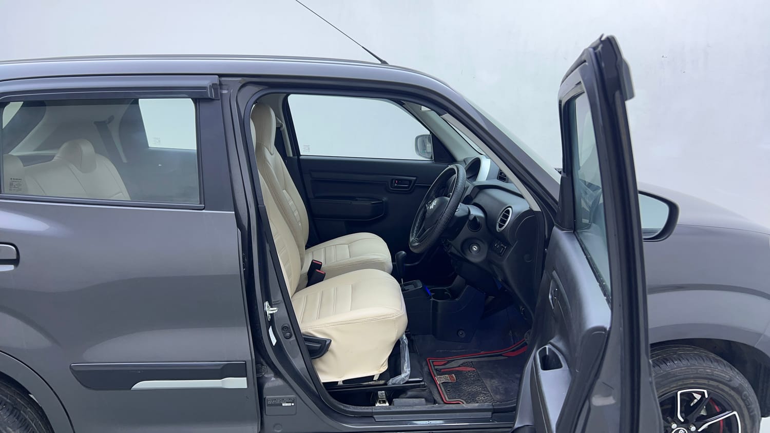 Used 2026 Maruti Suzuki S-Presso VXi Plus (O) AMT Petrol Automatic interior RIGHT SIDE FRONT DOOR CABIN VIEW