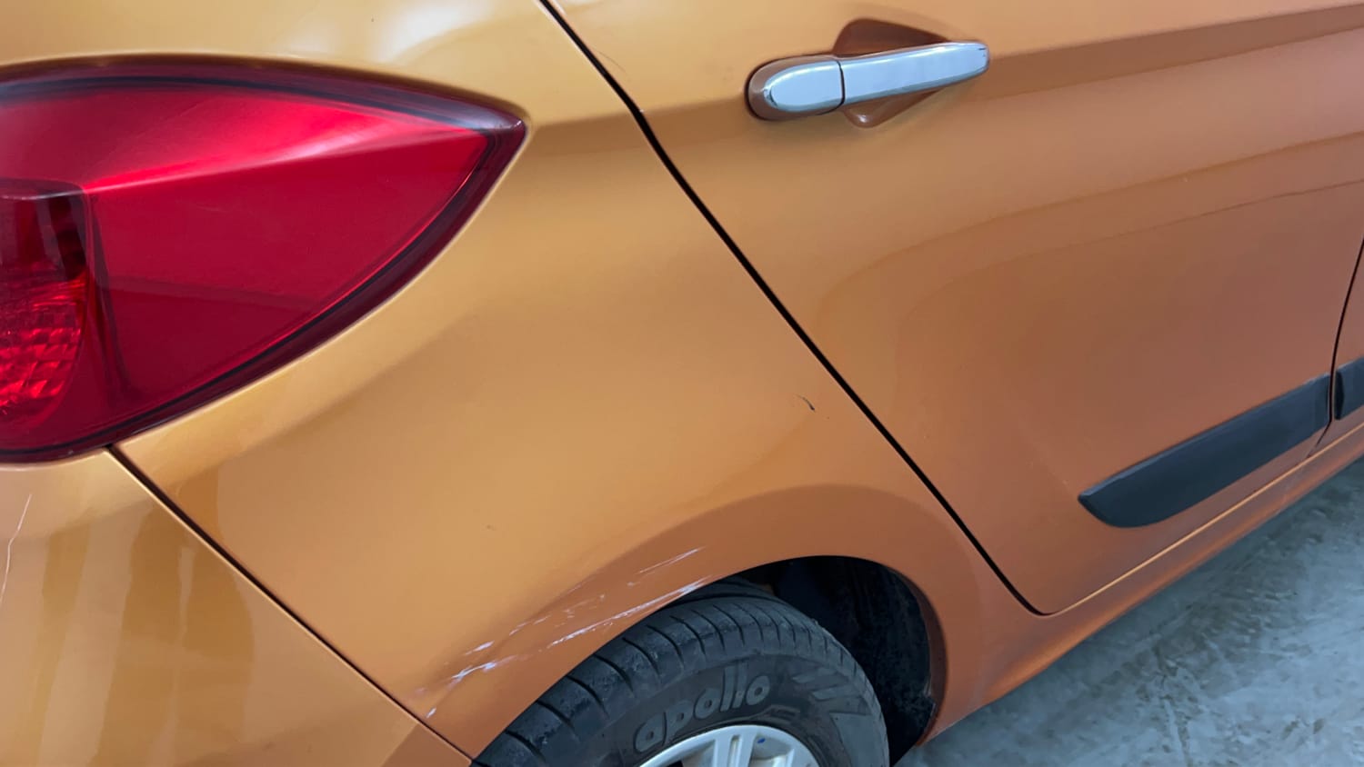 Used 2018 Tata Tiago Revotron XZ Petrol Manual dents MINOR DENT